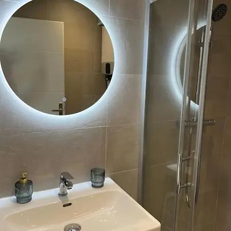 Tylkostudio - Le Corner Apartman *